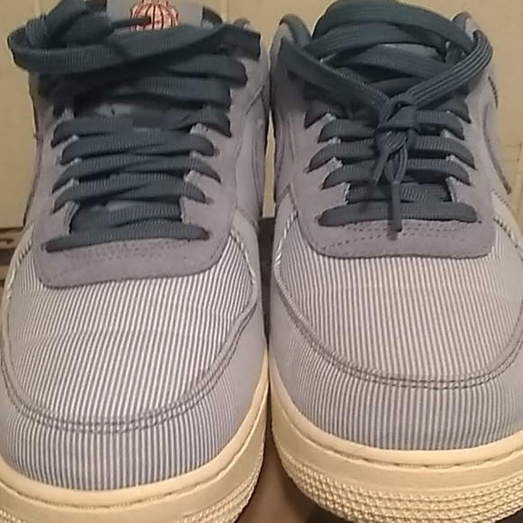 Shoe - Picture 2 of 4